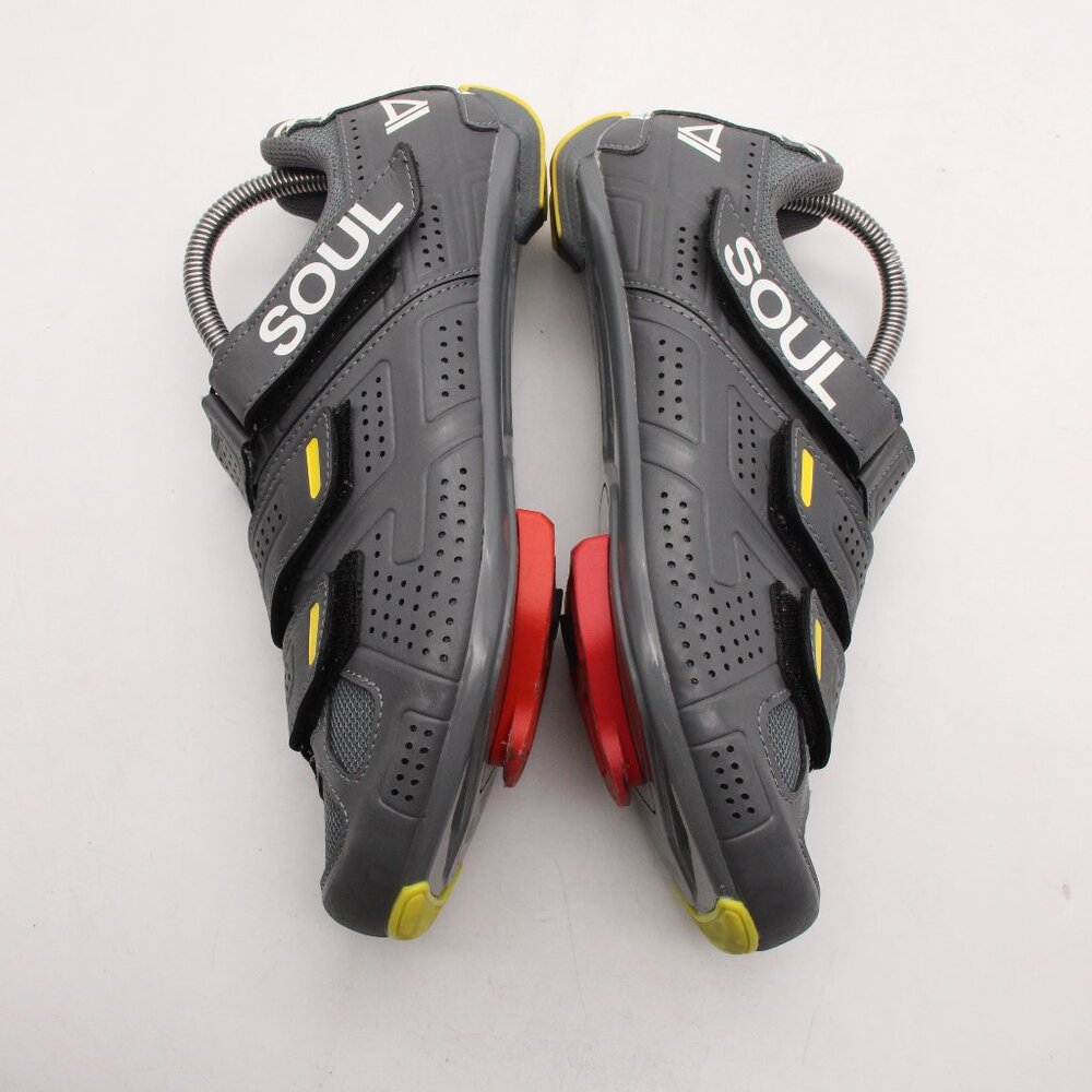 SOUL CYCLE Pearl Izumi Cycling Shoes with Yellow Accents - Picture 6 of 9